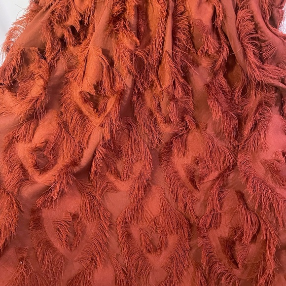 & Other Stories V Neck Textured Sleeveless Dress with Elastic Waist in Burgundy - Picture 3 of 5